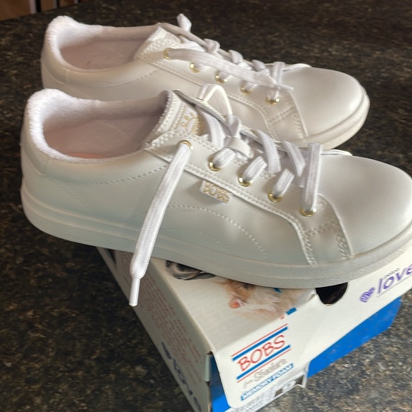 Bobs d’vine instant delight from Skechers with memory foam white faux leather 9 - Picture 3 of 10